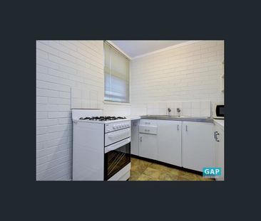 Great Location - Photo 2