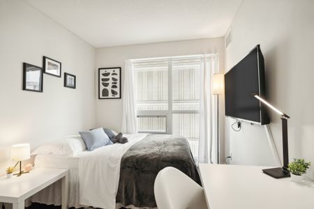 Deluxe Premium Room - 561 Sherbourne - Photo 4