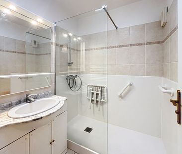 Location Appartement 2 pièces 49m² - Photo 3