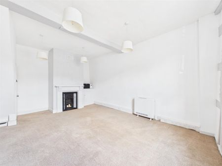 2 BED Apartment To rent - Photo 2