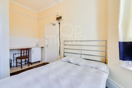 House share to rent - Photo 3