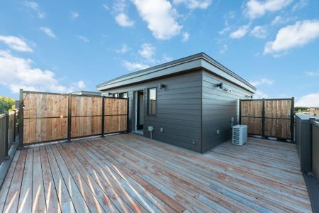 For Lease - 720 Mishi Private, Manor Park - Cardinal Glen and Area, Ontario - Photo 3