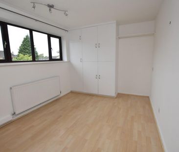 4 bedroom House To Let - Photo 6