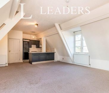 1 bedroom flat to rent - Photo 2