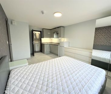 Studio to rent - Photo 4