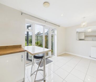 3 bedroom end of terrace house to rent - Photo 6