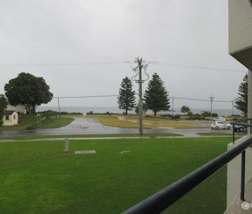 3X1 UNIT OPPOSITE WARNBRO BEACH!!! - Photo 5