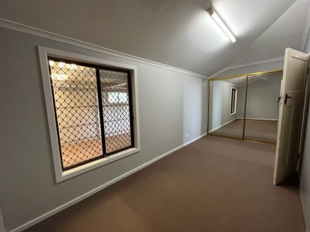 10 COLLINGS STREET, PORT AUGUSTA - Photo 4