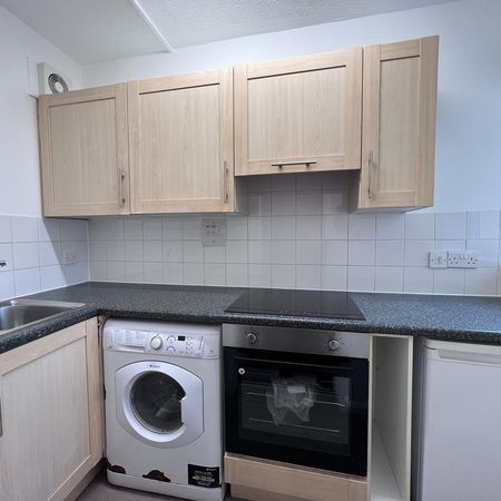1 bedroom flat to rent - Photo 3