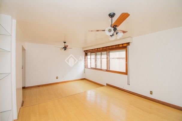 Apartamento com 3 quartos e 102m² para alugar em Menino Deus, Porto Alegre. - Photo 1