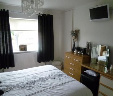 Wordsworth Avenue, Newport Pagnell, Buckinghamshire - Photo 4