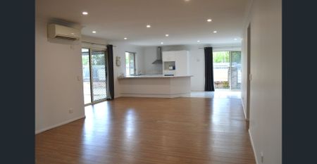 Cosy & Low Maintenance - Photo 3