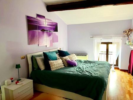 Five-rooms Apartment half-furnished, elegant apartment for rent in the Castelvecchio Verona (San Zeno) - Foto 5