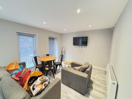 68A Flat 3 Victoria Road, Leeds, LS6 1DL - Photo 5