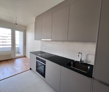 4 pièces entièrement rénové avec balcon - Foto 1