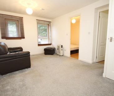 1 bedroom ground floor flat to rent - Photo 1