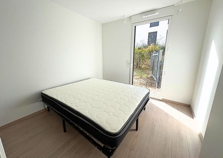 Location Appartement 3 pièces 70m² - Photo 3