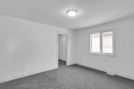 Property For Lease | X9038330 - Photo 5