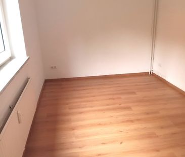 Sehr schöne 3 Zimmer Wohnung mit Balkon in Gelsenkirchen zu vermieten - Photo 1