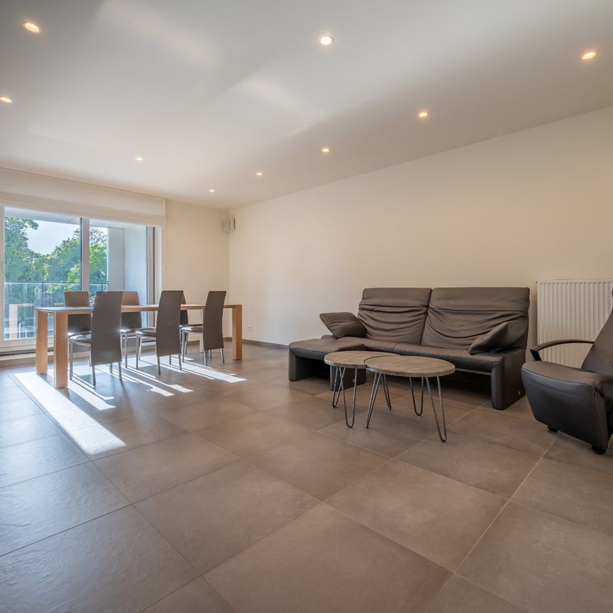 KRUISHOUTEM - Prachtig appartement met groot terras + garagebox - Foto 1