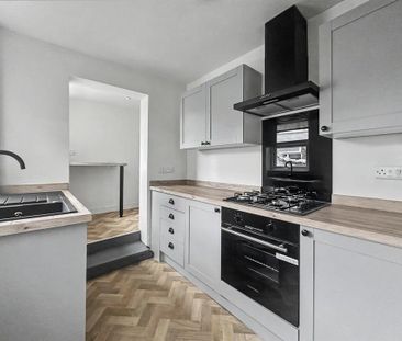 2 bedroom terraced house to rent - Photo 5