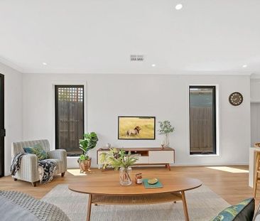 Luxury Home - 4 Bedrooms plus Study - Don't Miss Your Chance **APPL... - Photo 5