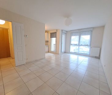 Location Appartement 3 pièces 55m² - Photo 3