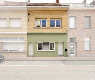 CENTRAAL GELEGEN RIJWONING MET 2 SLAAPKAMERS EN KOER - Photo 6