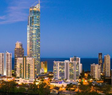 Stylish Abode With First Class Facilities - Photo 2