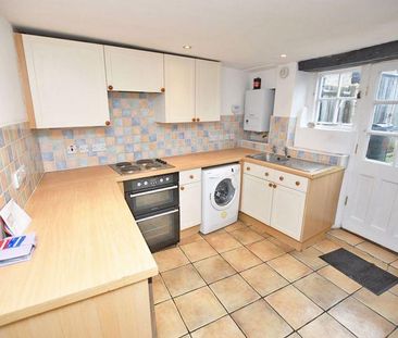 2 bedroom end of terrace house to rent - Photo 1