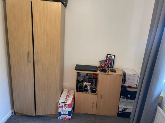 Room in a Shared House, Lockesfield Place, E14 - Photo 1