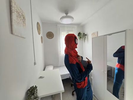 Calle Redes, Sevilla, Andalusia 41002 - Photo 2