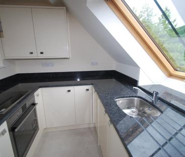 3 bedroom apartment to rent - Photo 3