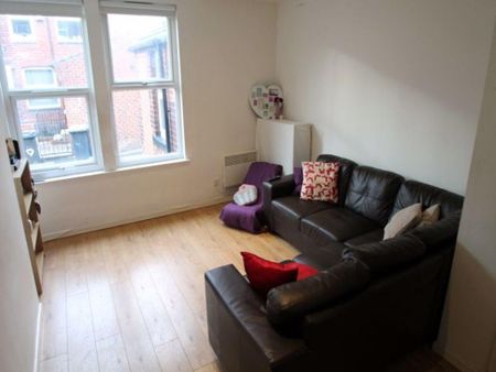 3 bedroom house to rent - Photo 3