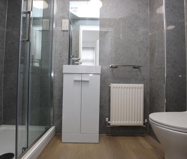 1 bedroom in a house share to rent - Photo 6