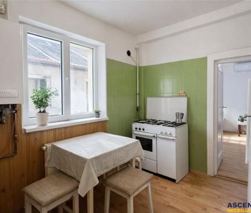 FILM Tur 3D!Casa cu 4 camere si curte, Central, Targu Mures. - Photo 3
