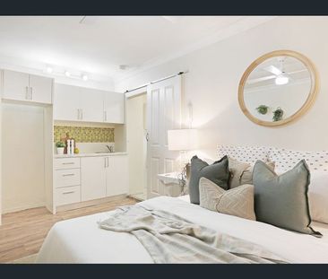 Furnished Studio Apartment in The Heart of Potts Point - Photo 5