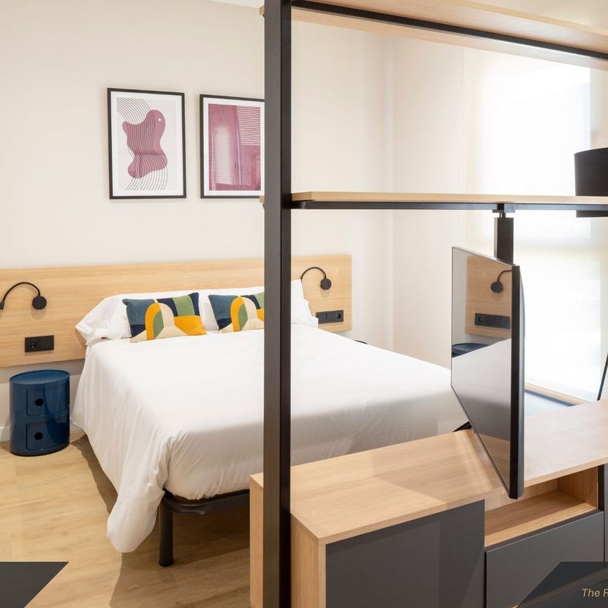 Alquiler de estudio en Calle Severo Ochoa - Photo 1