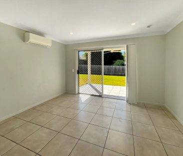 “Stylish and Spacious Family Duplex in Brentwood Forest Estate, Bel... - Photo 3