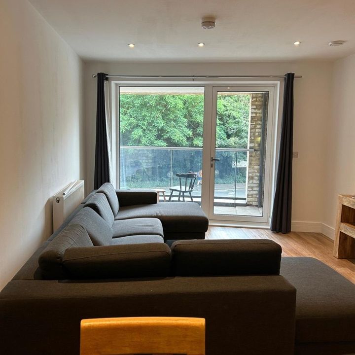 1 Bed Flat, Montagu House, W12 - Photo 1