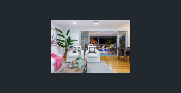 Executive 4 Bedroom Home with Sparkling Pool - Photo 1