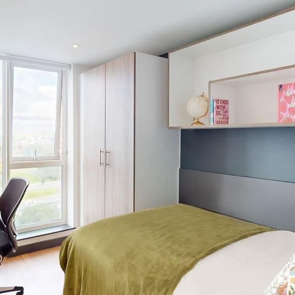 1 bedroom in a flat share to rent - Photo 1