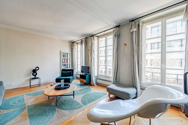 Place du Marché Saint-Honoré - Photo 1