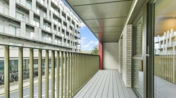 3 bedroom flat to rent - Photo 1