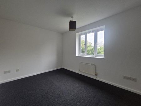 2 bedroom semi-detached house to rent - Photo 2