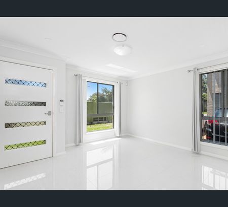 5/54 Camilleri Avenue, Quakers Hill, NSW 2763 - Photo 2