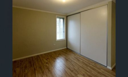 Wonderfully renovated property in a quiet location - Photo 5