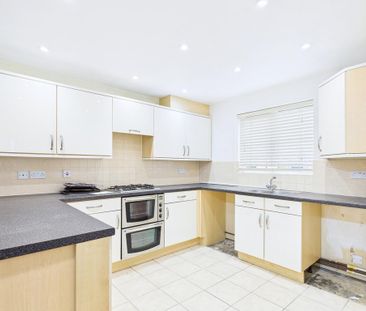 3 bedroom semi-detached house to rent - Photo 4