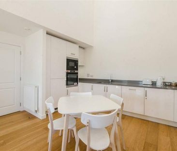 1 bedroom in a flat share to rent - Photo 6