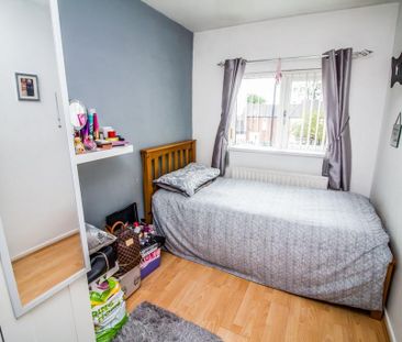 3 bedroom terraced house to rent - Photo 4